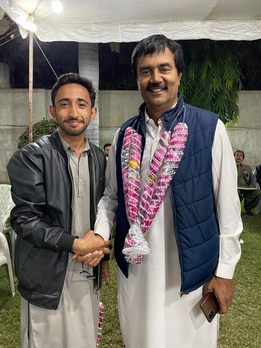 MArif_junejo's tweet photo. Congratulations Sain MNA Syed Hussain Tariq Jamote and Sain Ghulam Rasool Shah for winning general election 2024♥️
NA-218 💥 #Hyderabad #ElectionResult #Elections2024 #BBhuttoZardari #AseefaBZ @jamkhanshoro #sharjeelinam @rawalsharjeel #PPPDigital_ #PPP_Org https://t.co/VU3DUr8BGd