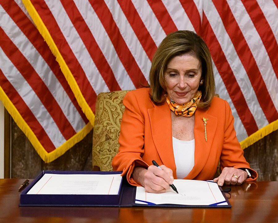 unusual_whales's tweet image. BREAKING: Nancy Pelosi has made over $1,240,000 on her $NVDA trade.

She has added now SIX!!! times her Congressional salary in 79 days on one trade.

Her Nvidia deep ITM call option is now up almost 63% since she entered two months ago.

See her portfolio on Unusual Whales.