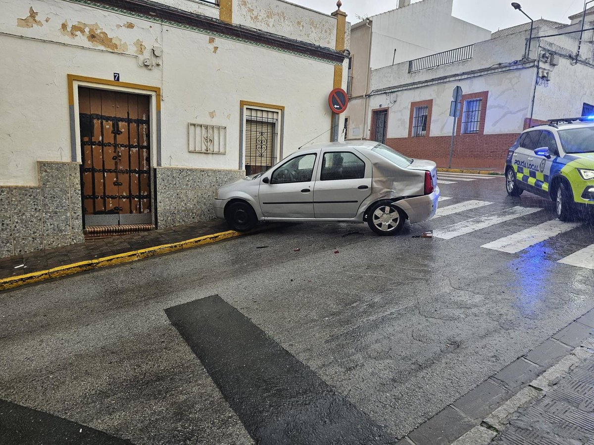 Policia Local Alcalá de Guadaíra Tlf: 092 tweet media