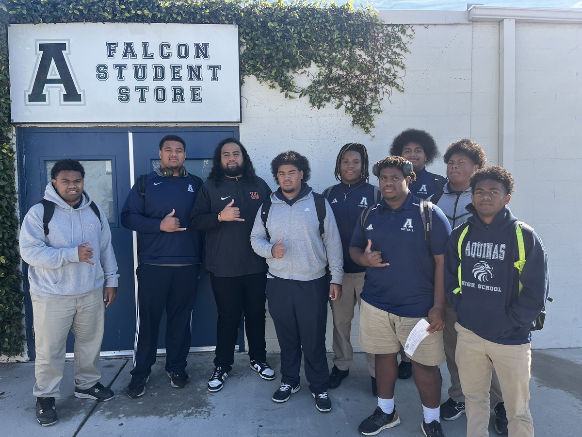 Aquinas got that Polynesian pipeline 🇹🇴 🇼🇸 🇫🇯 🇦🇺