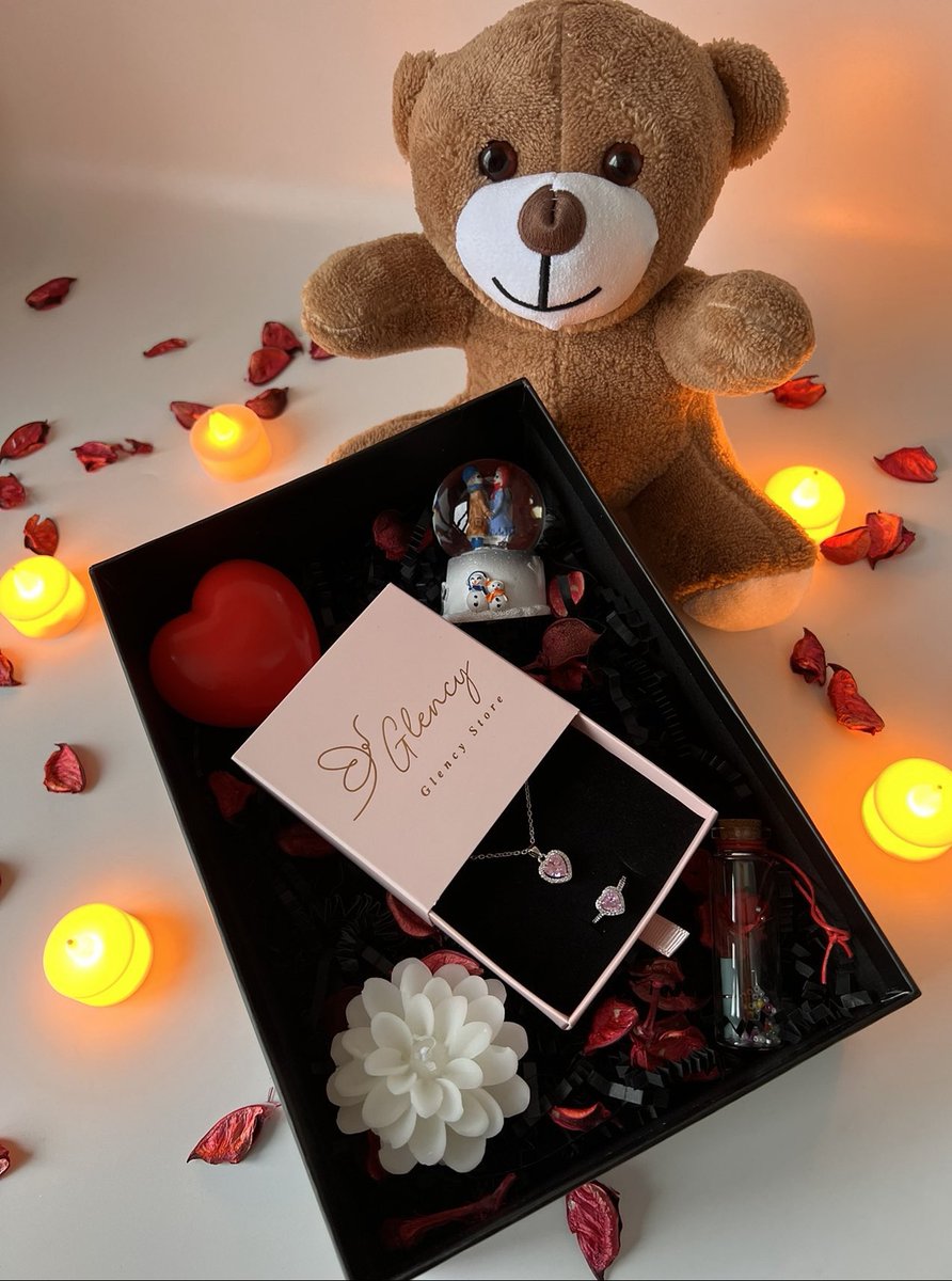 glencystore's tweet photo. 🎁 Sevgililer günü hediyen bizden olsun ister misin🎁
Bu tweeti beğen, yoruma sevdiğin bir emojiyi bırak ve bizden sürpriz DM bekle ❤️ https://t.co/Y1pZYH2XPO