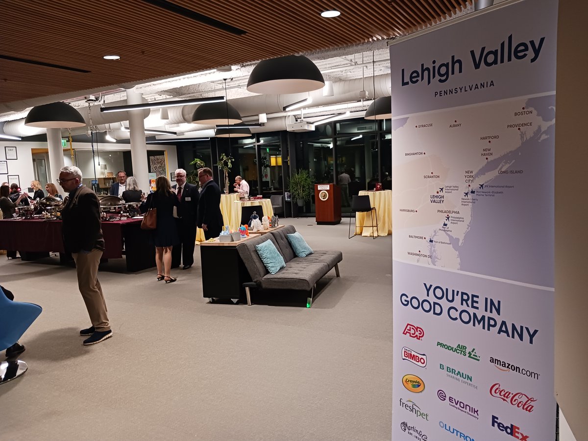 Great turnout Thursday evening at the Life Sciences Pennsylvania networking event at Lafayette College. LVEDC was proud to be a sponsor. @LifeSciencesPA @LafCol @orasure @Evonik @Olympus_Corp #CryoConcepts @thermofisher @BBraunUSA @LVEDC