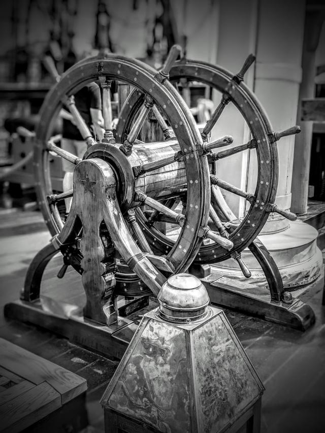 NavalInstitute's tweet photo. #DYK that we sponsor many annual #EssayContests and a #PhotographyContest? Check out the winners of the 2023 Naval & Maritime #PhotoContest. We can offer these unique opps thanks to supporters like you – keep it going when you #JoinToday. https://t.co/LhUnrYaWEB https://t.co/RCv1DWjRJ9