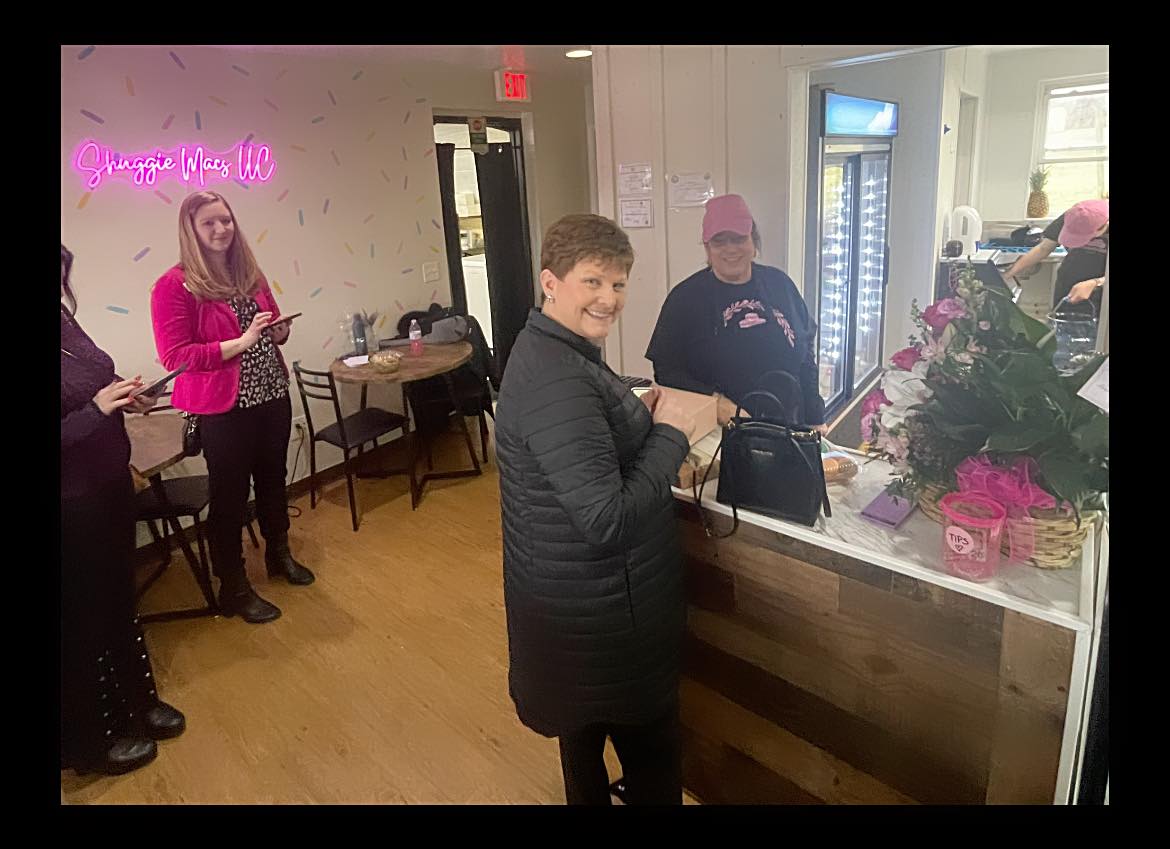 Potomac_Bank's tweet image. We had a blast at the recent Martinsburg-Berkeley County Chamber of Commerce! Lots of local businesses making connections. 🤝
#myBCT #BCTCommunity #SupportLocal