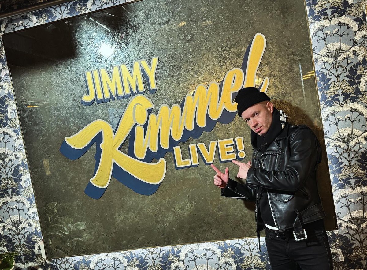 Such a rush & an honor to rock @JimmyKimmelLive last night! Much love to everyone that came to the studio and everyone who tuned in to watch! #sum41 #landmines #jimmykimmel