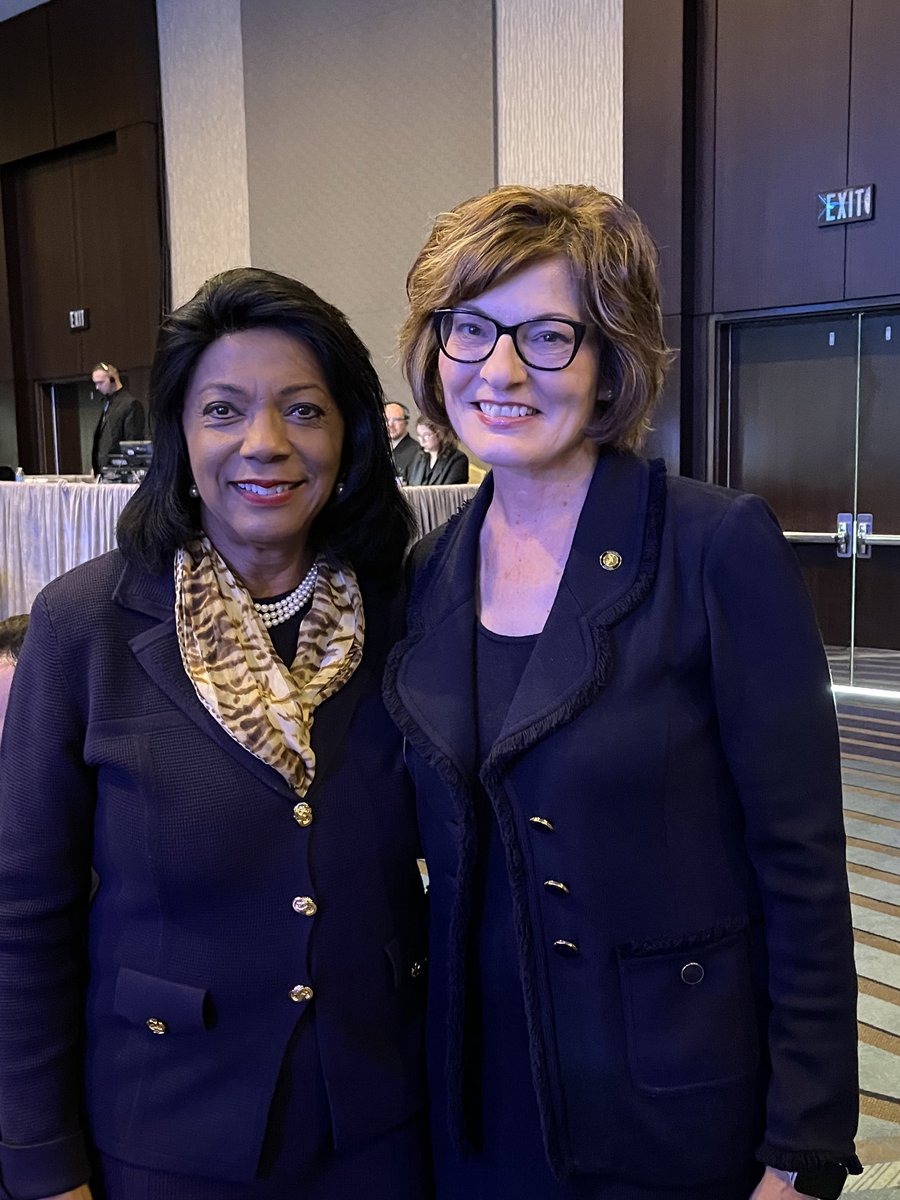 At the ⁦@GHPartnership⁩ Annual Luncheon with ⁦@hellyer_brenda⁩, Chancellor of ⁦@SanJacCollege⁩. We ran into the new Chancellor of Houston Community College. So good to meet Chancellor Margaret Ford Fisher.