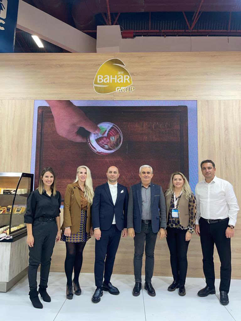osiad_antalya's tweet photo. OSİAD yönetimi olarak, Uluslararası Gıda ve İçecek İhtisas Fuarı-Food Product’a katılım sağlayan AOSB firmalarımızı standlarında ziyaret ettik. https://t.co/ho1PIai5Fz