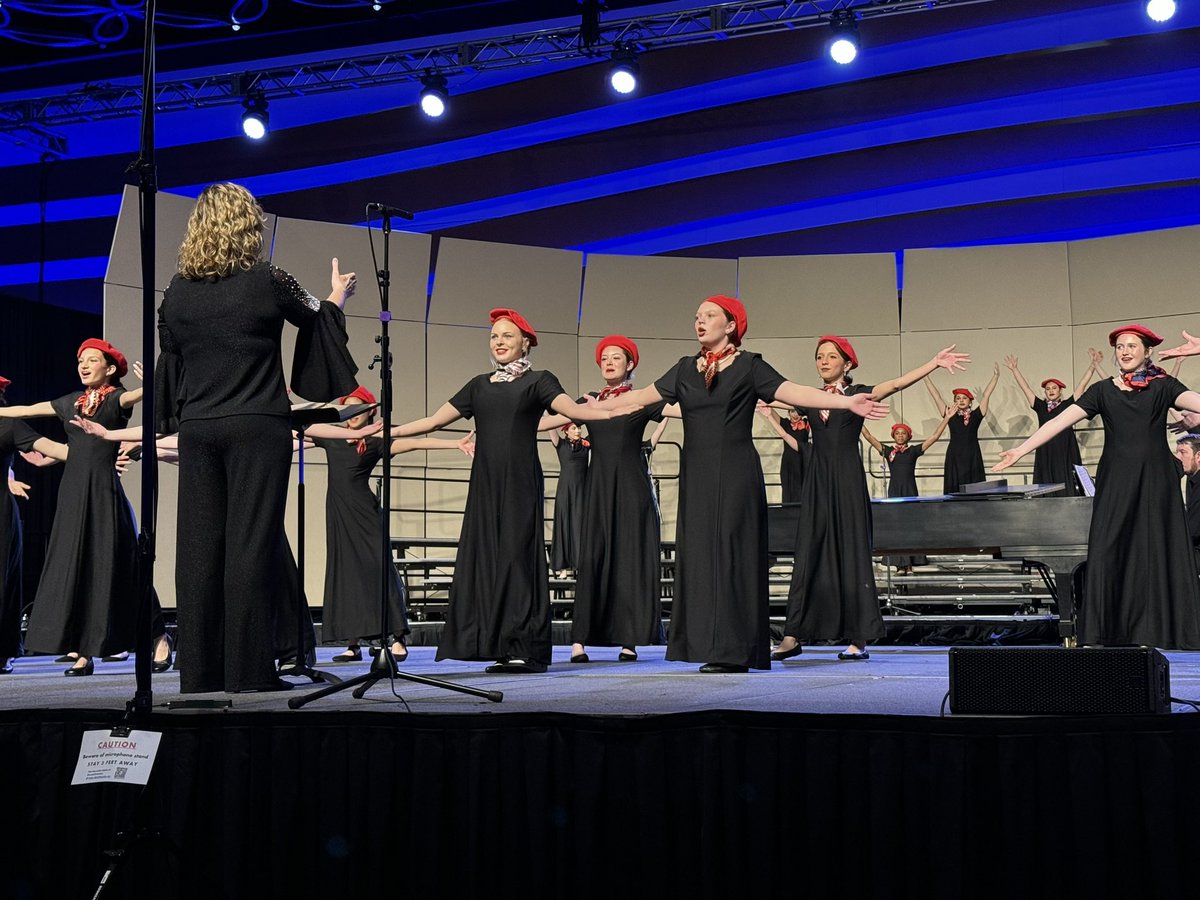 DrHBergman's tweet photo. Congratulations to Salyards Girls Choir for a moving performance at TMEA. We all need joy. @salyardsms @CyFairISD @CFISD_FineArts @joeglass80 https://t.co/H5UNs5ozrs