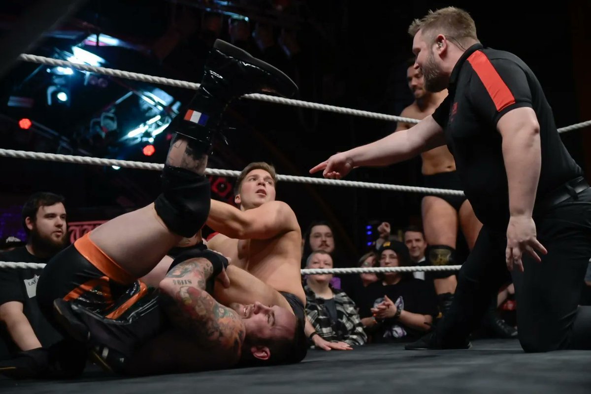 Im Tag Team Match zwischen HighPerformer Ltd. &amp; Rott und Flott geht es darum wer #1 Contender auf die wXw World Tag Team Championship wird. Können zwei Referees in diesem Match dieses Mal für Recht und Ordnung sorgen?

#wXwDeadEnd kannst du heute Abend noch near-live auf #wXwNOW