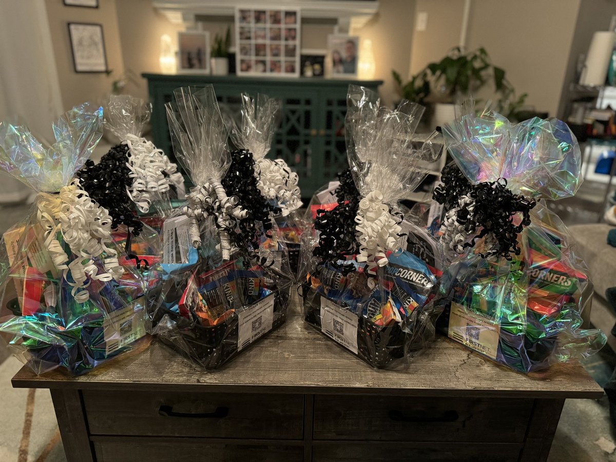 Steven Polyson tweet media