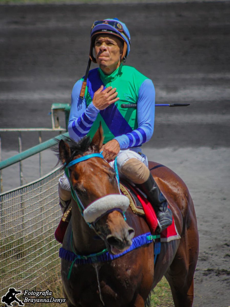 luis_rojas89's tweet photo. KING of the night🏇🌚 la primará de dos triunfo el día martas glorias a dios 👏🏻 https://t.co/aZoD9DhZjI