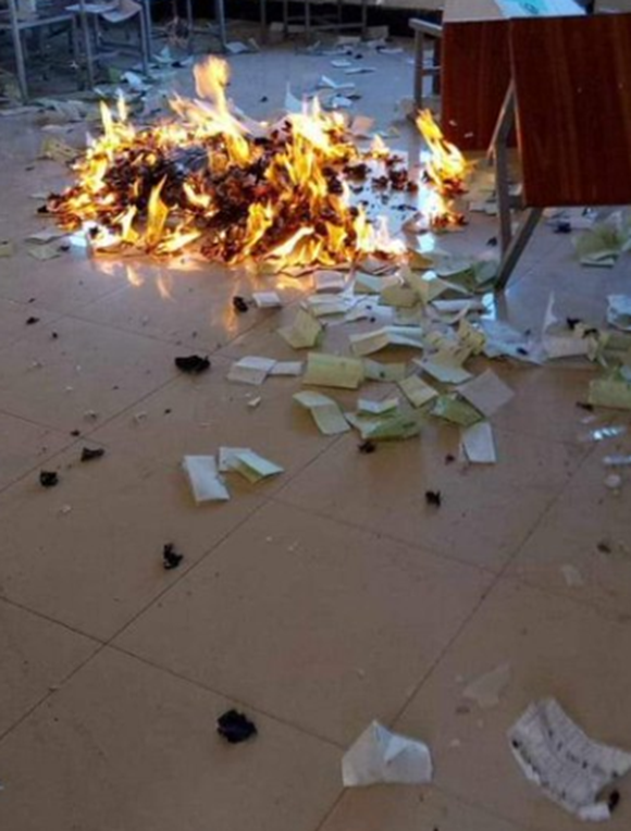 AsifKK142536's tweet photo. Presiding officers and assistant Presiding officers and police all together had burnt 🔥 PTI candidate's Dr yasmin rashid votes burnt as well,so I applied you that please focus on Pakistan's establishment what they are doing and why did they want to bring  the 240 millions public Down