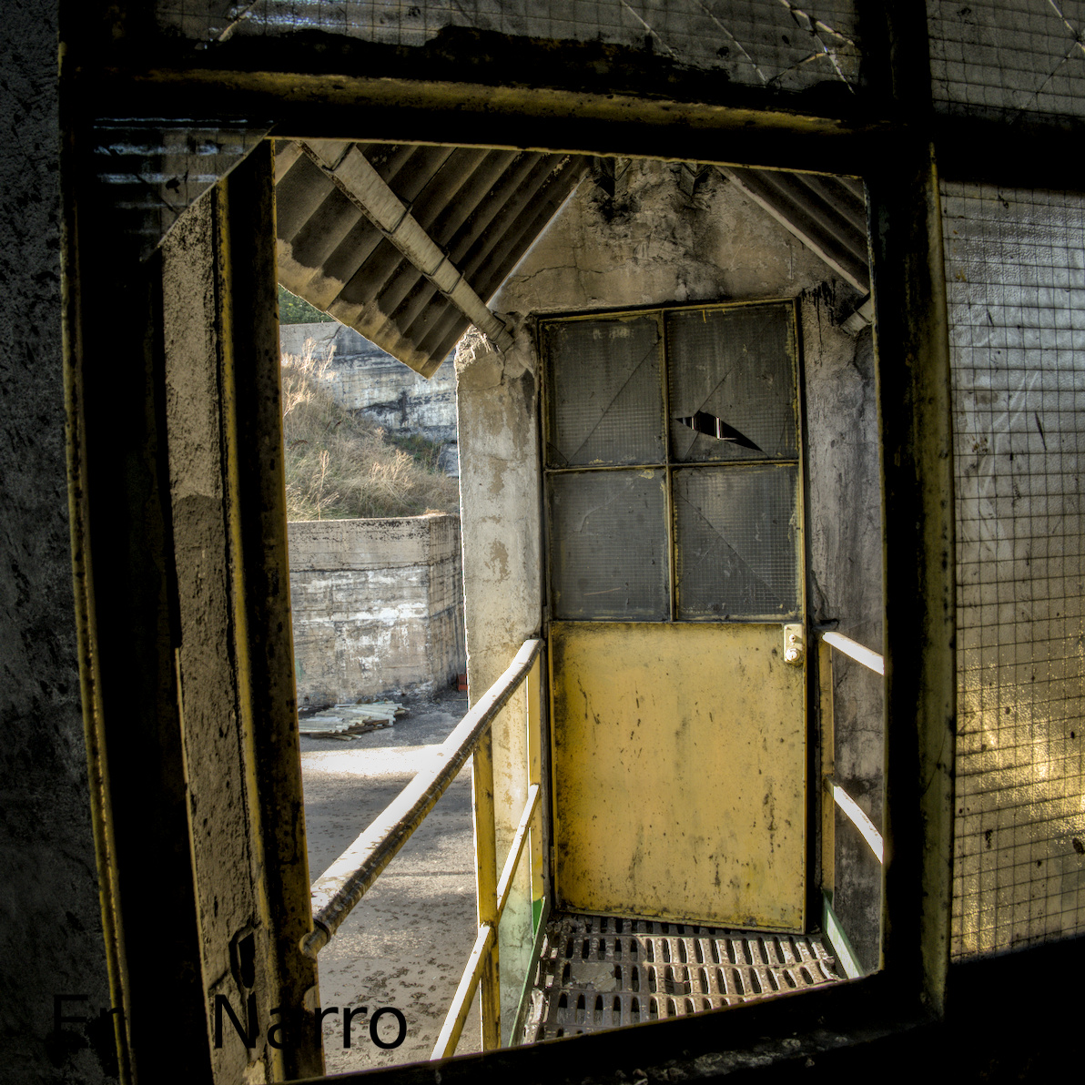 enarrodata's tweet photo. π· Exploring the haunting beauty of Antracitas de Velilla.
Silent corridors of industry frozen in time, where shadows dance with remnants of a bygone era.
#Palencia #coal #mining #AntracitasDeVelilla #TimelessExploration #velilladelriocarrion πβ¨ https://t.co/GxF20mubZA