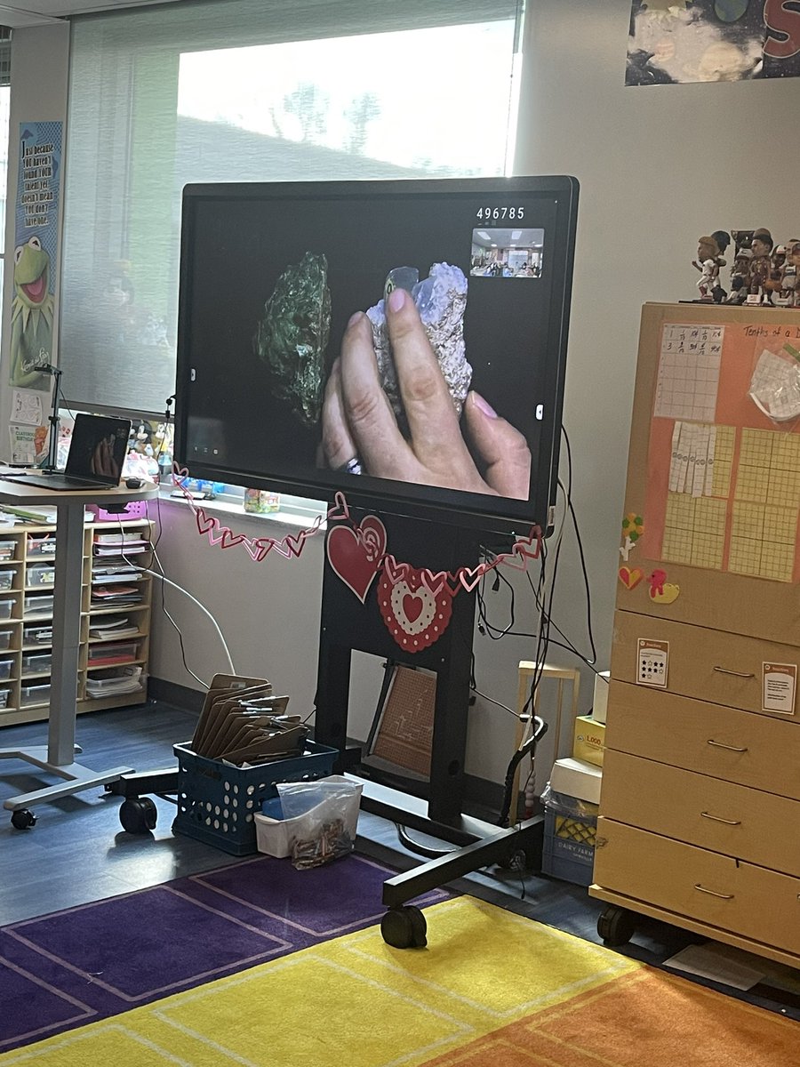 We enjoyed our virtual field trip from the Cleveland Museum of Natural History all about rocks! Our presenter was very impressed with the students’ knowledge of rocks. We even taught him all about Amherst being the Sandstone Capital of the World!