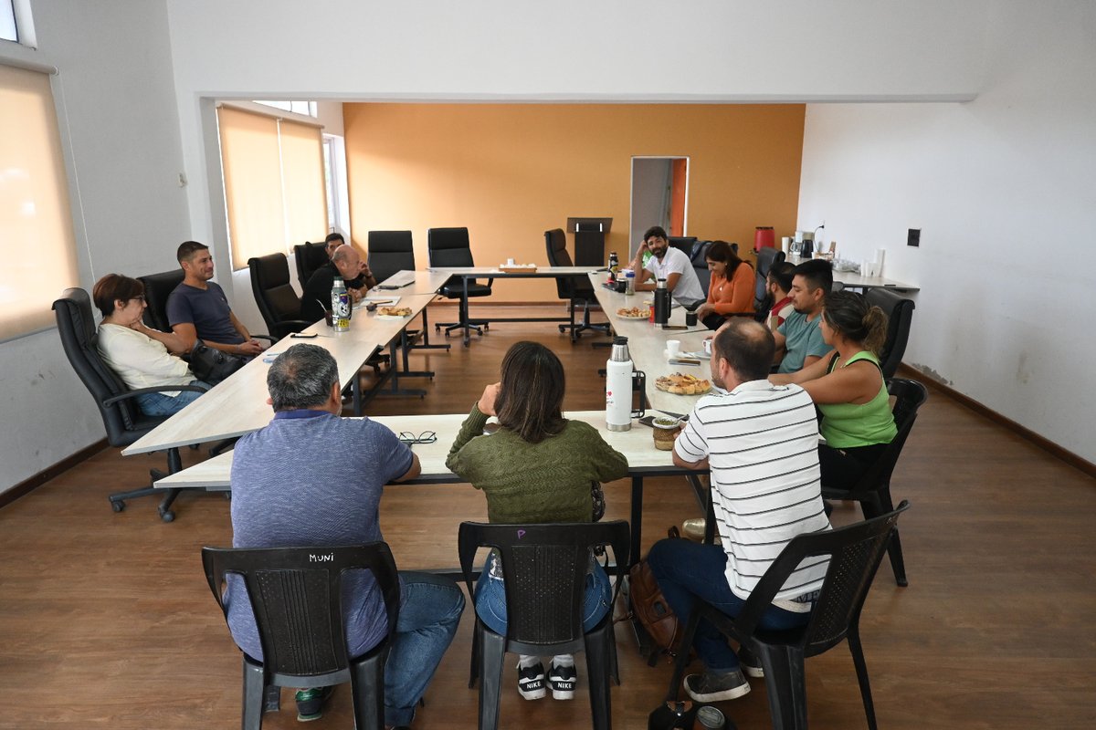 MariaJoAcua4's tweet photo. El Noroeste Cordobés trabajando por el desarrollo turístico de la región. Hoy nos reunimos para estructurar el "Camino de Miel" y coordinamos acciones de posicionamiento turistico con los distintos municipios. Gracias al apoyo del legislador Fernando Luna y Jorge Heredia. https://t.co/glmwSCV3Lp