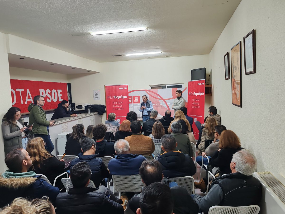 Carlos Labrador tweet media