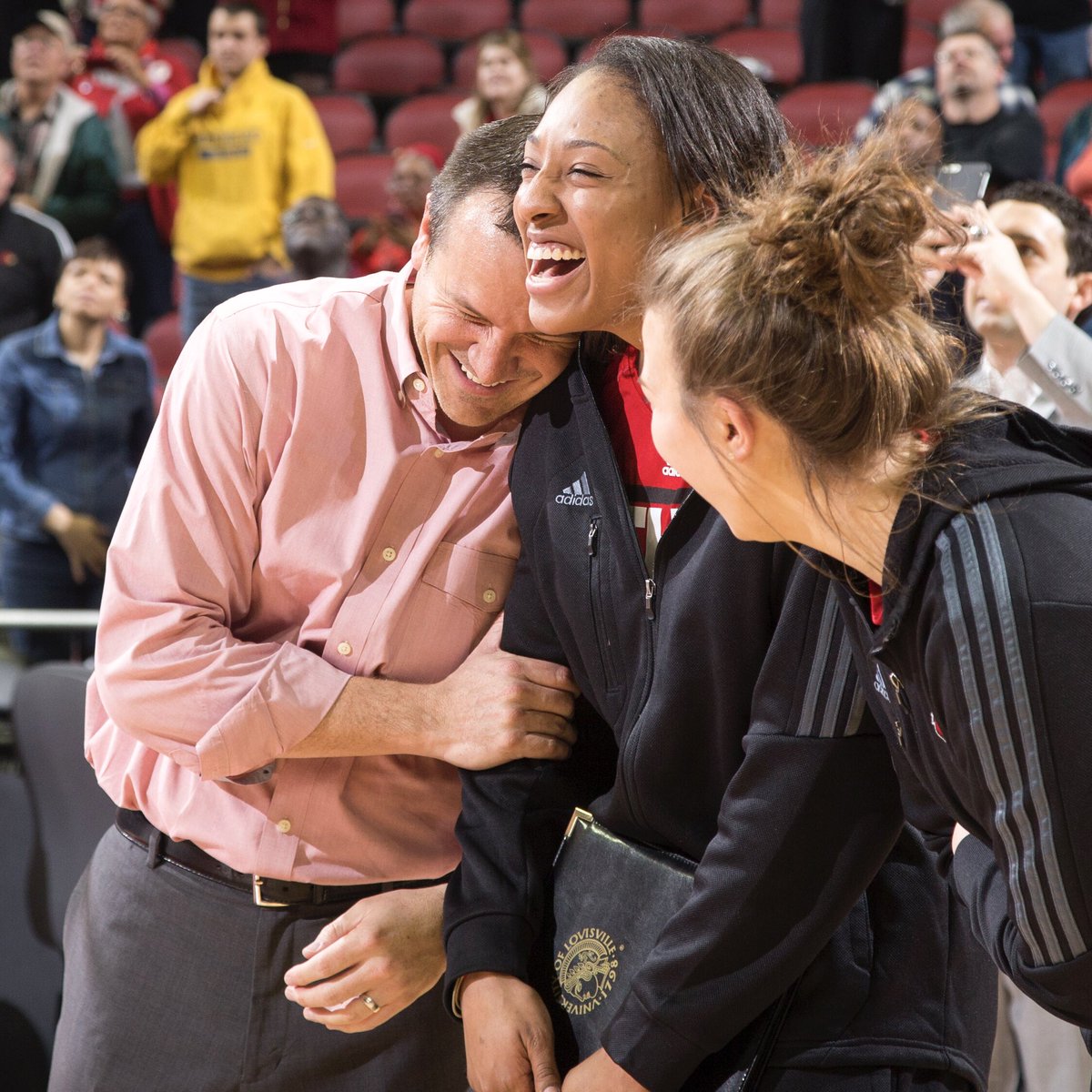 CoachJeffWalz's tweet image. Happy Birthday @CortneeWalton 🎂🎉