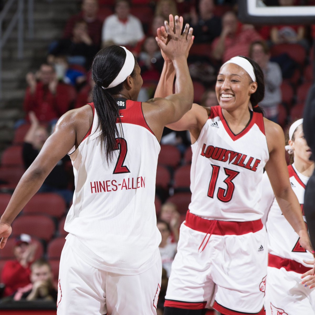 CoachJeffWalz's tweet image. Happy Birthday @CortneeWalton 🎂🎉