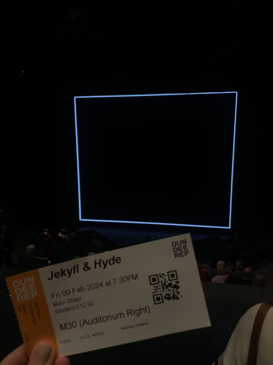 JasmineCookACT's tweet image. Amazing gallivant up to Dundee today spent workshopping with Andrew Panton at @DundeeRep Thank you so much for our tour and to meet your team!🎟️