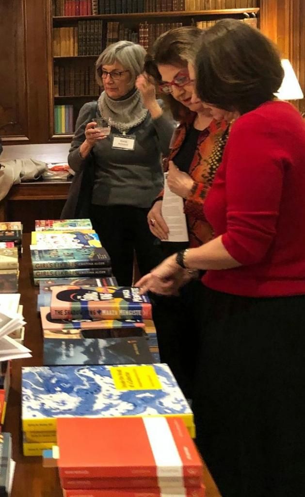 nysoclib's tweet image. Save the link to register for our wide variety of upcoming #libraryprograms - from  #writingworkshops and #literaryseminars to #booktalks - many open to the public!
📷: A past photo of our highly anticipated #CelebrationOFMemberWriters 
buff.ly/485xkwd