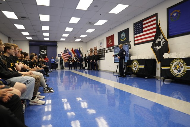 Tech. Sgt. Brandon Lightburn, Space Force Honor Guard member, met with JROTC students in Las Vegas to showcase the Space Force's mission. The #Guardian is part of the Joint Honor Guard that will be presenting the colors on Super Bowl Sunday.  #USSF5
