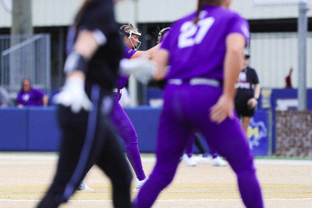 TarletonSB's tweet photo. Game action 📸 https://t.co/KDl0X1Ho8U