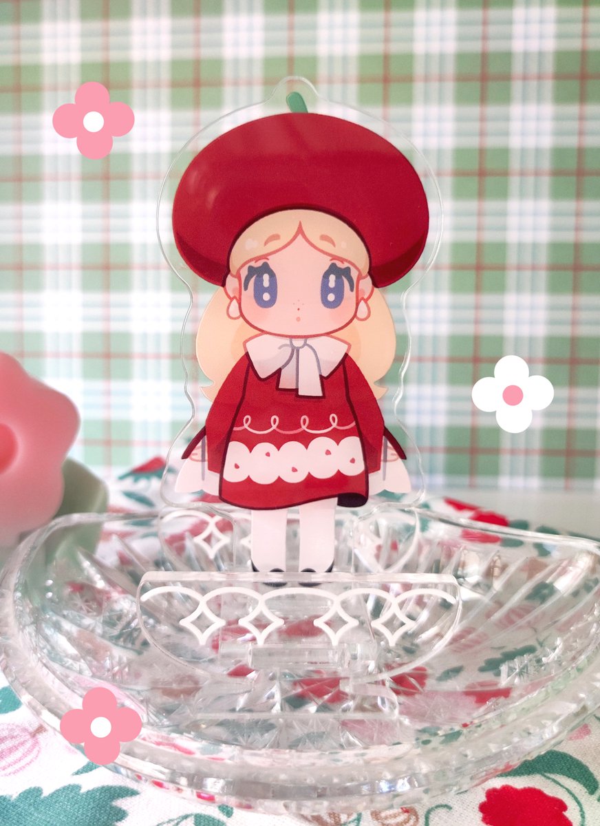 フリーレン 「Shp update is finally here! 𝗡𝗲𝘄 𝗽𝗿�」|kura 🌷 Store Reopening!のイラスト