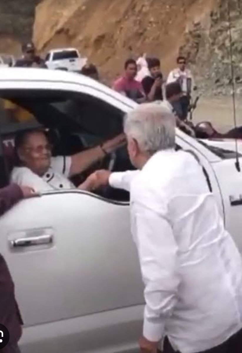 Así empezó el hashtag  #NarcoPresidenteAMLO