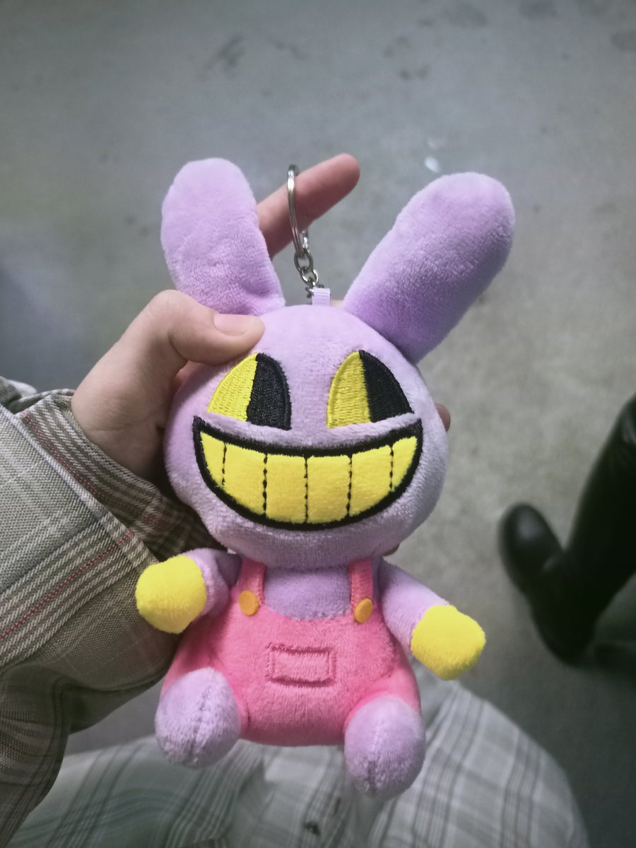 bought an bootleg jax keychain Its the only one that looks good