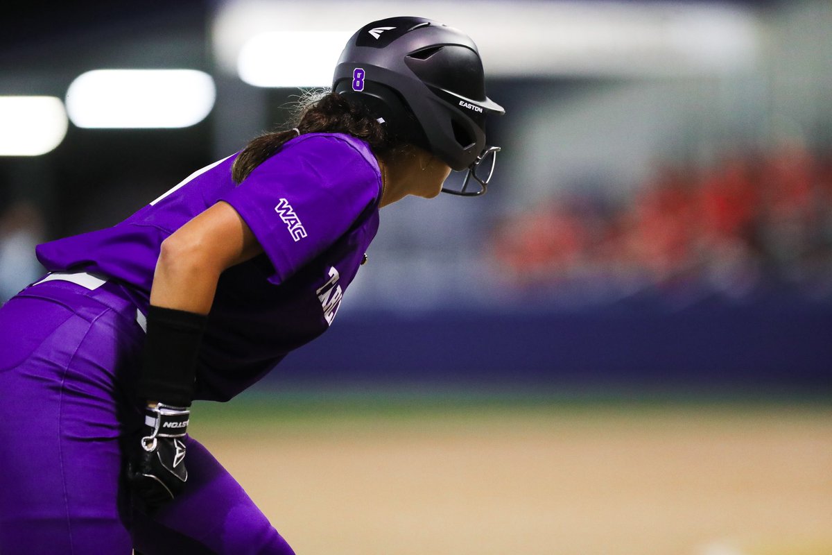 TarletonSB's tweet photo. Mid-way flicks 📸

The Texans lead the Cardinals 7-2 after a 5 spot in the top of the 5th! https://t.co/Nr8BC82xR0