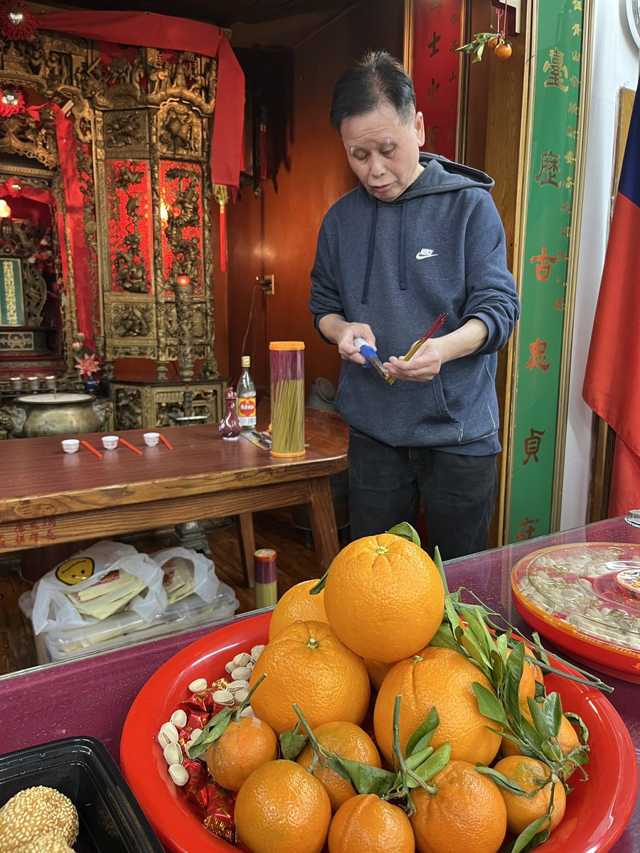 MMJShirley's tweet photo. 新年快樂 🧧
Stopped by the #NYC Ng Family Association for the #Chinese New Year “reunion” meal tonight. — at NYC Ng Eng Family Association. #VeryAsian #Toisan #ProudToBeChinese #LunarNewYear2024 https://t.co/iHkkBsCiGc