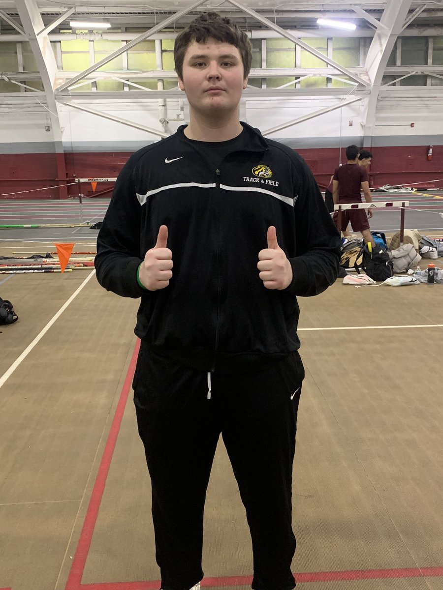 Shoutout to <a href="/PedersenN3/">Nick Pedersen</a> for a new PR and 2nd overall at the Morton Invite 🔥🔥🔥 #MakeItPersonal