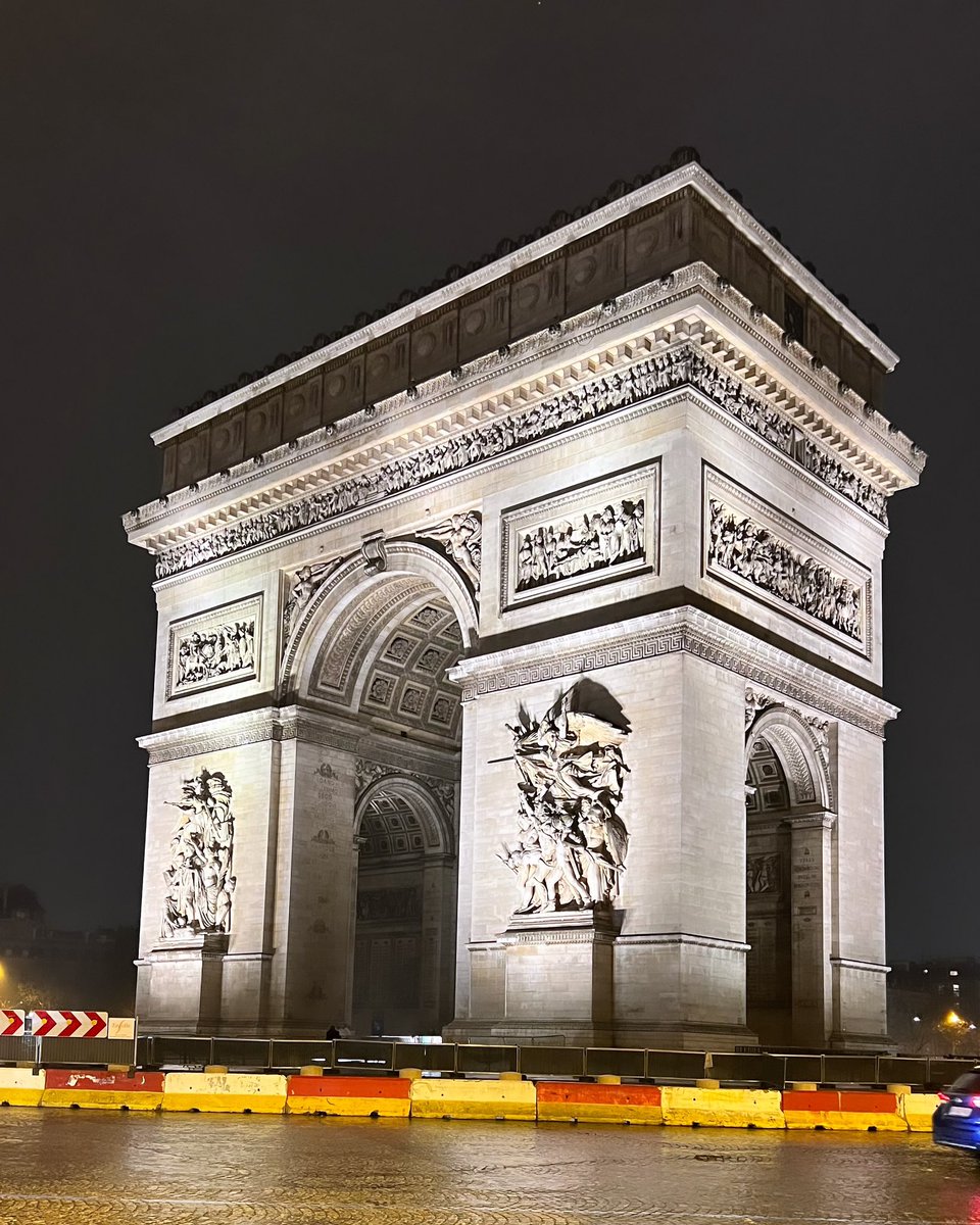 Travel Fact: The Arc de Triomphe in Paris stands as a symbol of French national identity and military triumph, commissioned by Napoleon Bonaparte in 1806 after his victory at Austerlitz. #travel #paris #travelfact
