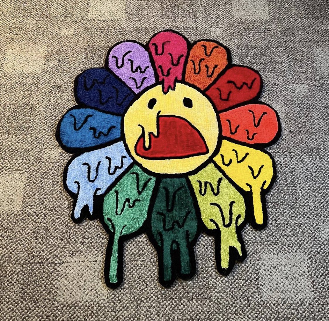 #SmallBusinessThread
Hi my name is Brianna
I’m 24 years old and from Akron, Ohio.
My passion for making custom rugs is unmatched.. I hope one day to make a rug of your liking very soon!