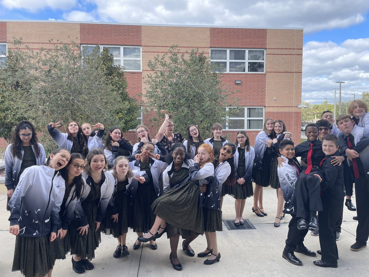 Ivyhawnsemble's tweet photo. So proud of the beautiful souls! They did a fantastic job tonight at Solo &amp; Ensemble and were a complete joy the entire evening. I’m a lucky teacher! We have the best kids ever! @IvyHawnSuhr @1973scottbeck @artary_ @PrycelessAP https://t.co/vZBb2puOsu