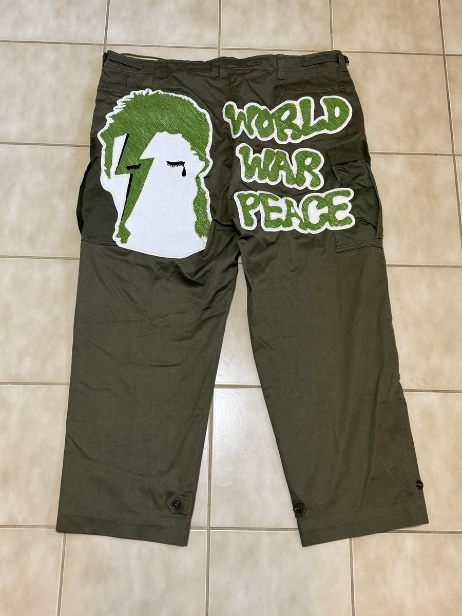 aronstardust's tweet image. 50s M51 Korean War Display Pants Tagged 50/32
Hand Stitched Chain Stitching.
5 Hours Later… 👩🏼🎤⚡️🌟➕™️
#M51
#Truieeeeeee
#WorldWarPeace