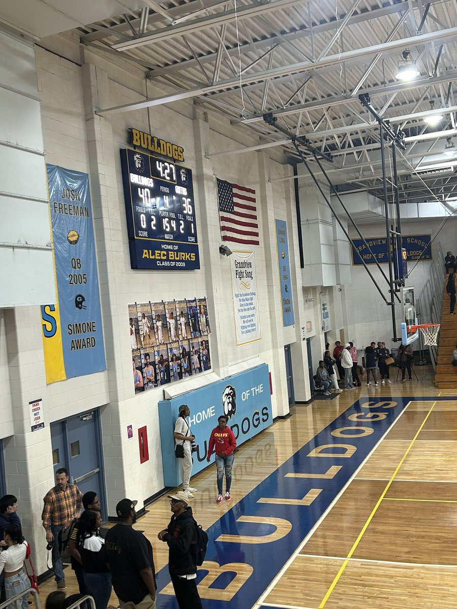 Lady Griffins with a great 2nd to pull within 4 <a href="/ramlew2623/">Lewis1984</a> <a href="/GriffinsWinnAD/">Jared Barge</a>