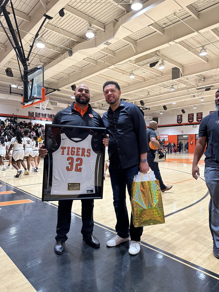 Congrats @jeffcapel!! A fantastic coach but even better man. Well deserved my friend!