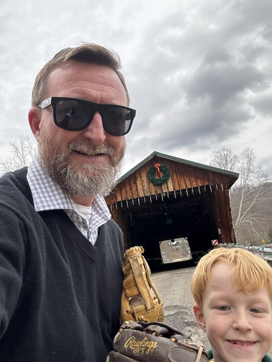 billy1676's tweet photo. @Ethan_Bryan @realSTLsignman Day 40!!!  A change of scenery. It’s not everyday you get to play catch by a covered bridge. 

#Catch365 https://t.co/n1wZZgMEYJ