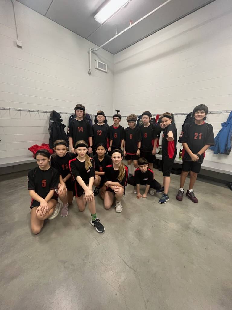 Congratulations to our grade 6 teams at the Basketball 🏀 Fun-ament at the Field House this week!  Go Huskies Go!