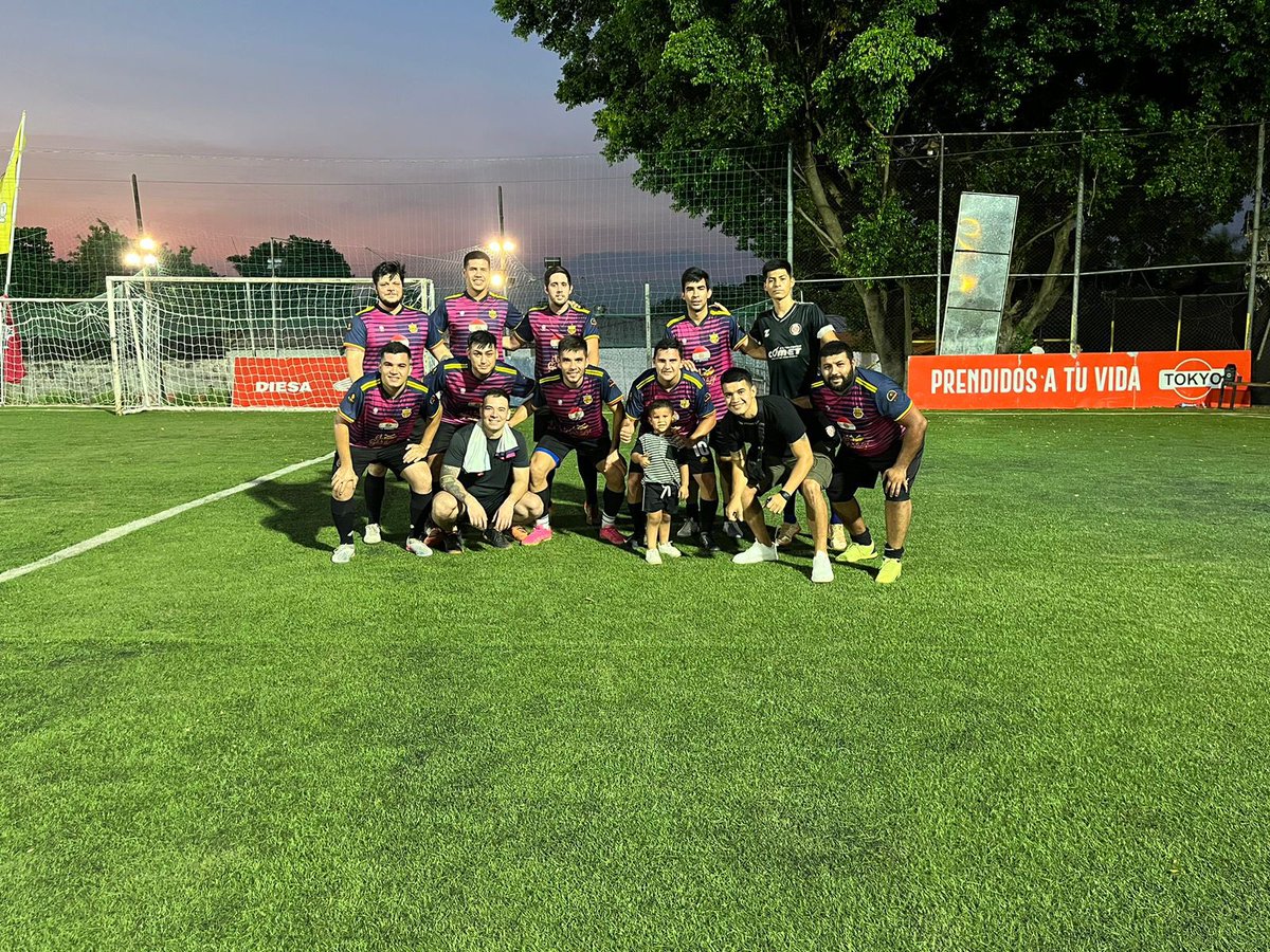 AlvarizaMorel's tweet photo. @ligadetuiteros LANUZ FC.🇶🇦🇶🇦⚽️ https://t.co/yQk3qt9VjQ