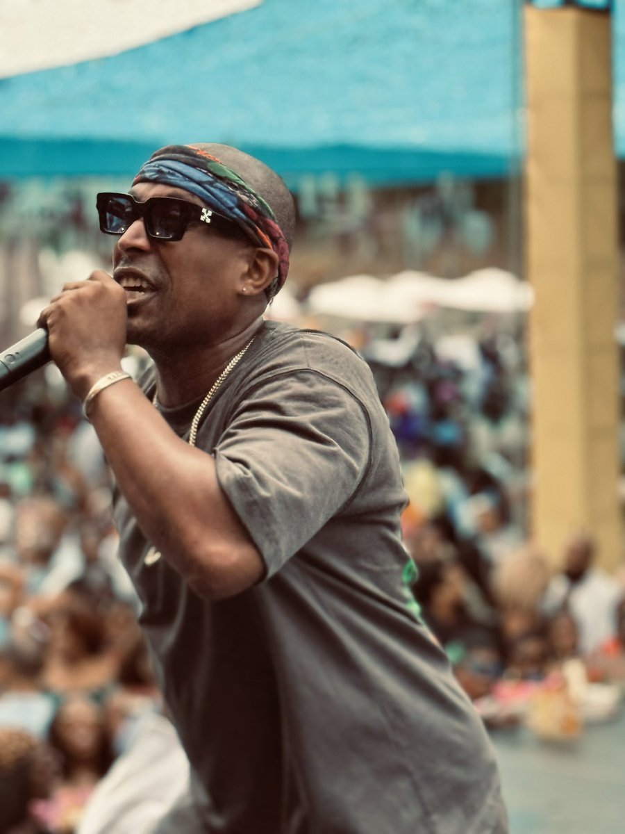 shalmarshall's tweet photo. 🎵Bring that camera take a SHOT…. I want to show them, show them, show them what I got🎵…📸📸📸
Sunrise Breakfast Party was a Movie…I can’t explain IT… You had to be THERE…🎥📸🎞️
#DocumentWe #GETINDFRAME #ShowMeYuhContent https://t.co/BN0DqUoVkM