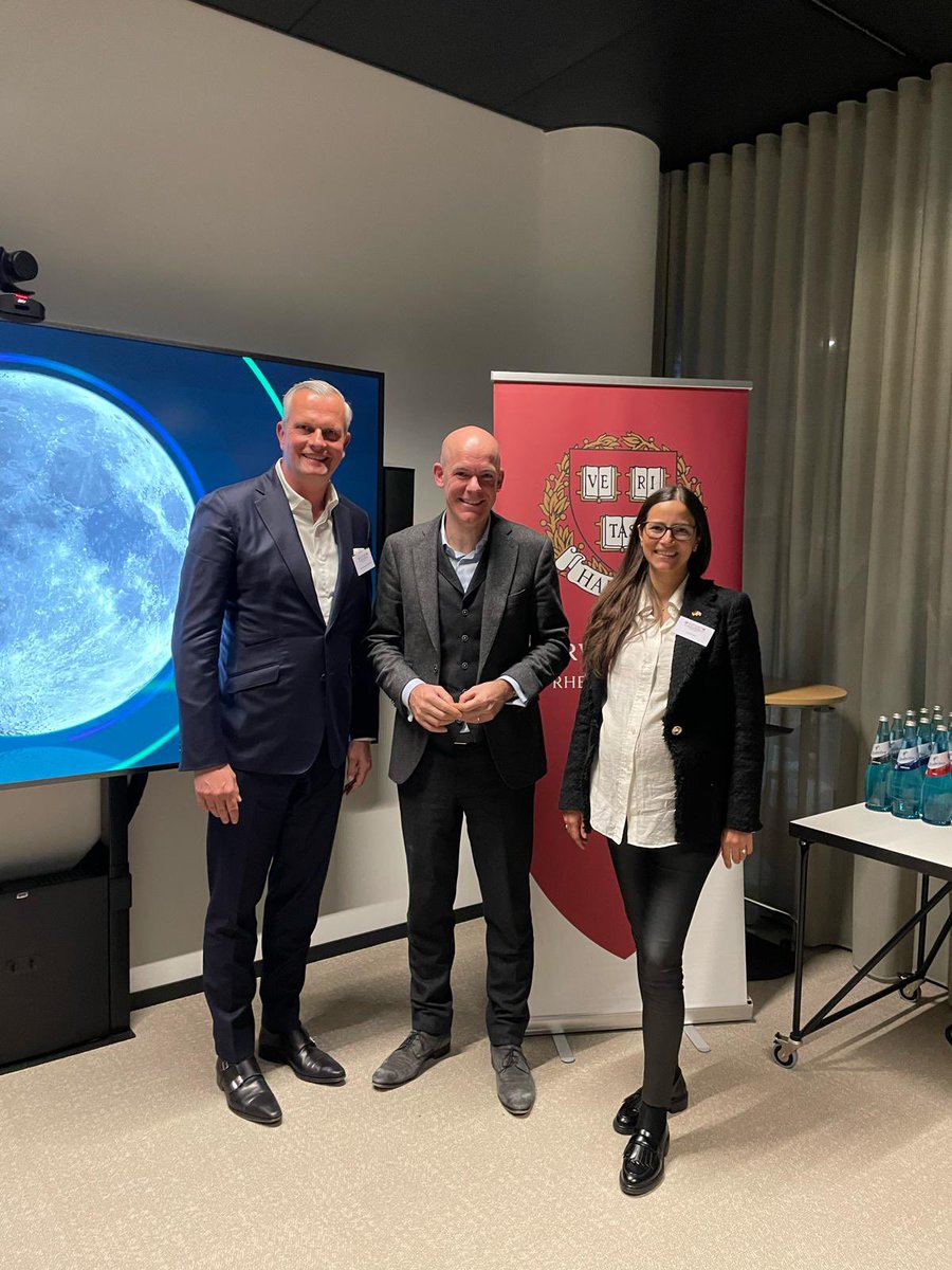 HarvardClubRM's tweet photo. Can we be optimistic about economic growth? Dear Nicolai Andersen, CEO of @deloitte Consulting, thank you for hosting us this week and presenting your idea of a „Neue Soziale Marktwirtschaft“ in the age of digitalization and AI to promote German economic growth. #deloitte https://t.co/u15IZy4xVq