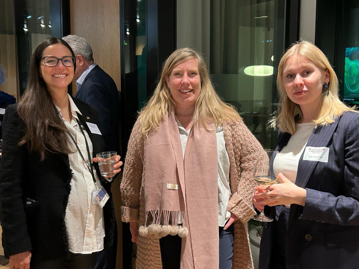 HarvardClubRM's tweet photo. Can we be optimistic about economic growth? Dear Nicolai Andersen, CEO of @deloitte Consulting, thank you for hosting us this week and presenting your idea of a „Neue Soziale Marktwirtschaft“ in the age of digitalization and AI to promote German economic growth. #deloitte https://t.co/u15IZy4xVq