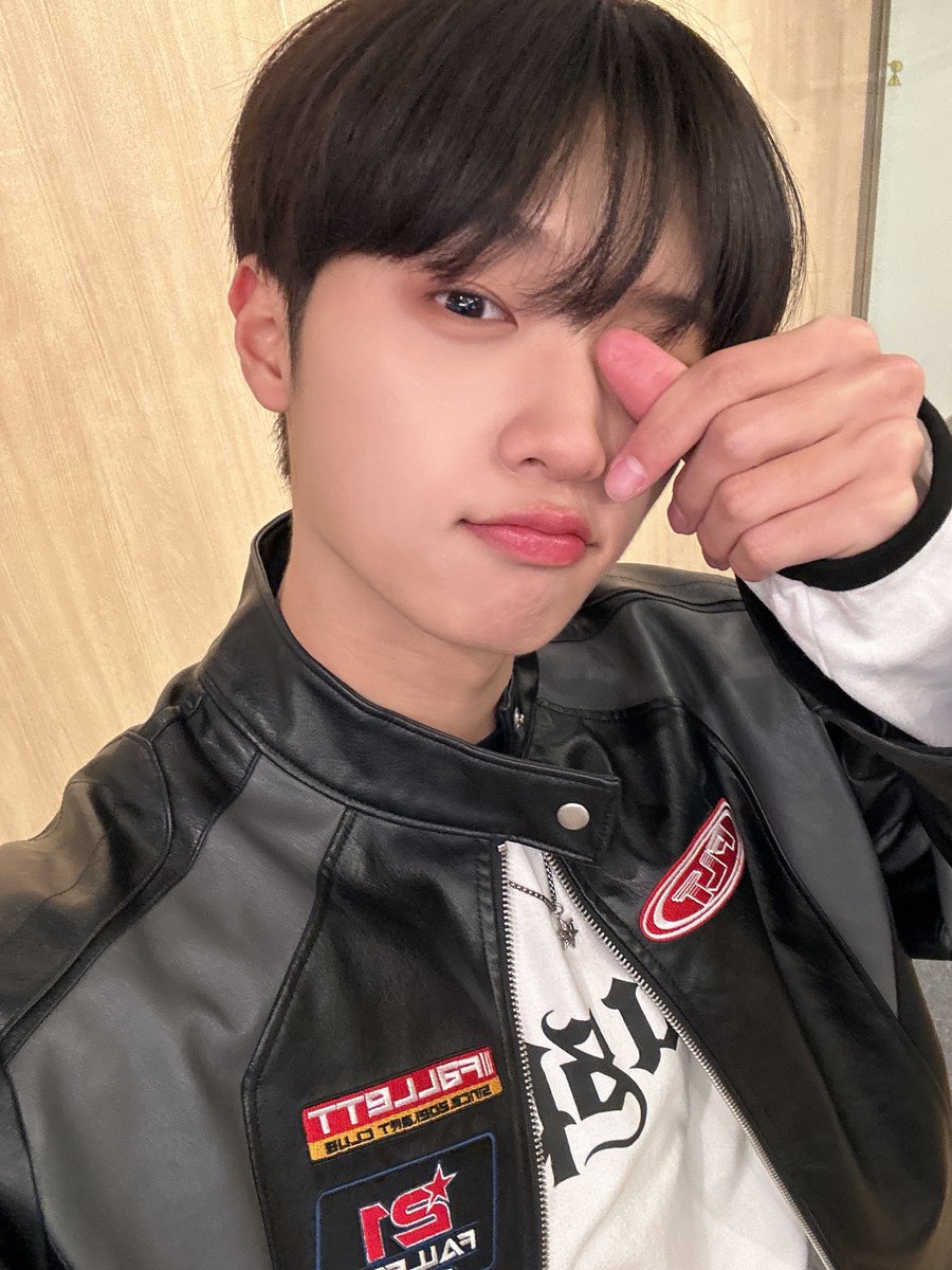 members_MIRAE's tweet photo. [#동표]
오늘 드디어 투어 첫 콘서트!!!!!!
이따 봐요 우리 나우☺️☺️❤️❤️🩵🩵
조심히 오세요 ☺️ https://t.co/m8H95AnX0f