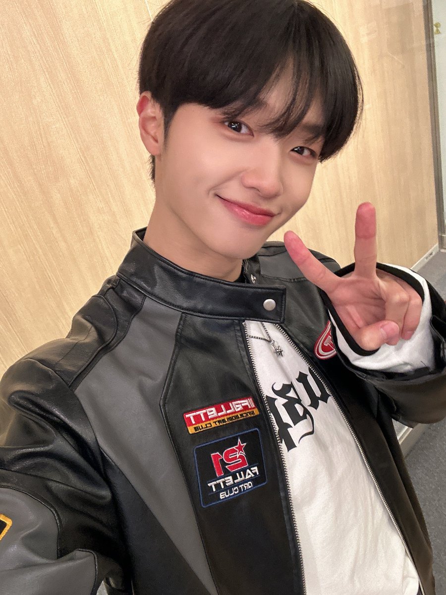 members_MIRAE's tweet photo. [#동표]
오늘 드디어 투어 첫 콘서트!!!!!!
이따 봐요 우리 나우☺️☺️❤️❤️🩵🩵
조심히 오세요 ☺️ https://t.co/m8H95AnX0f
