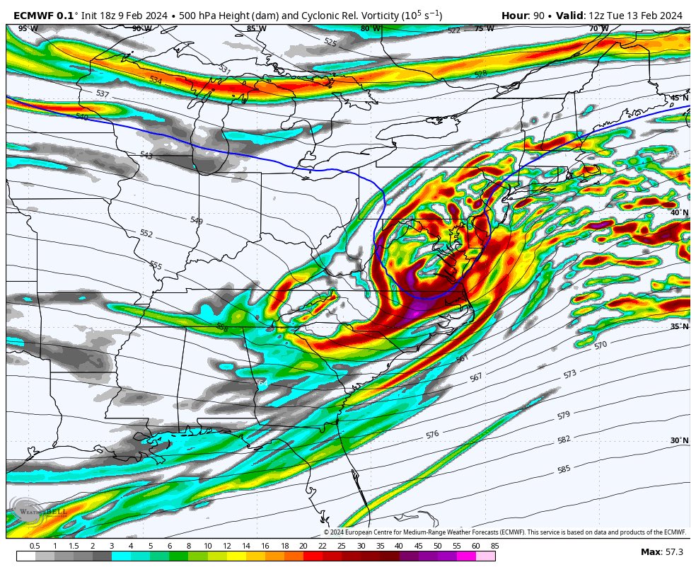 wxreboot's tweet photo. Shift south on the 18z Euro for Tuesday’s upcoming winter storm as the confluence over Canada is farther south this run. Watching the trends closely! https://t.co/6UEnXpwycS