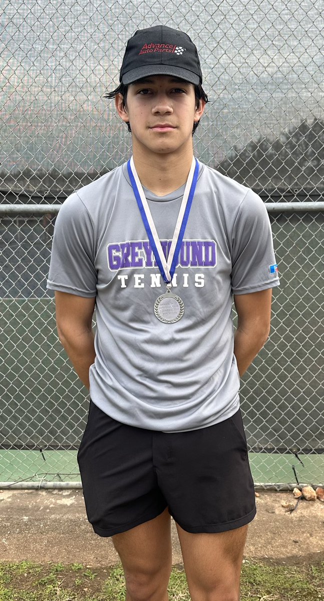 BoerneHSTennis's tweet photo. Smithson Valley Varsity roundup redults:

Girls Doubles 🥇 - Jacqueline/Georgia

Boys Doubles 🥈 - Ben/Nick

Boys Singles 🥈 - Justin

Girls Singles 🥉 - Reagan

Also had semis for 2 mixed teams and girls singles! 

Great first tournament! Go Hounds! https://t.co/iwB6QFXCT4