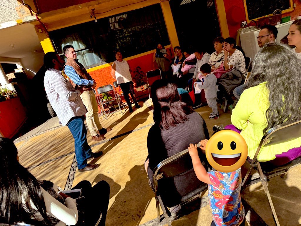 Octavius_MR2's tweet image. Digan lo que digan nada ni nadie nos detendrá en nuestro andar. Yo soy #OctavioMayen y soy leal al #EquipoADMM y soy de #Jilotzingo 
Porque lo mejor esta por venir.