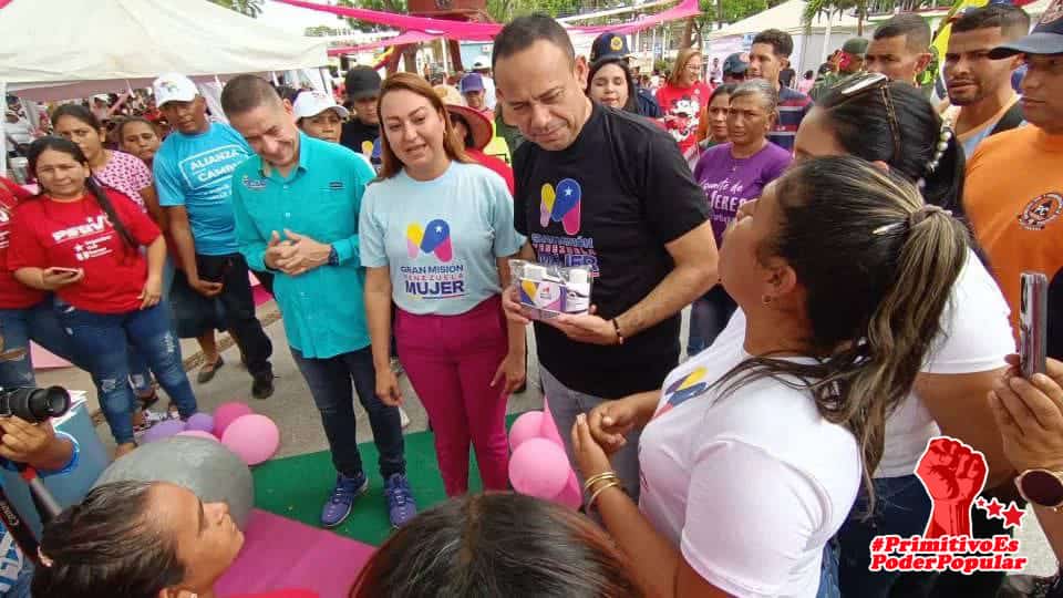 Nos vinimos a #Guanarito a la Jornada de Atención Integral en el marco de la Gran Misión Venezuela Mujer 🌸 política del Presidente <a href="/NicolasMaduro/">Nicolás Maduro</a>  correspondiente al Vértice Uno sobre salud.

Con <a href="/NicolasMaduro/">Nicolás Maduro</a> y <a href="/Primitivo_Ceden/">Primitivo_Cedeno</a> en #Portuguesa #ElCompromisoEsContigoNicolás